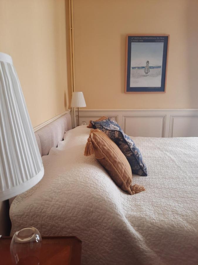 Maison Zola Bed & Breakfast Saint-Amand-Montrond Exterior photo
